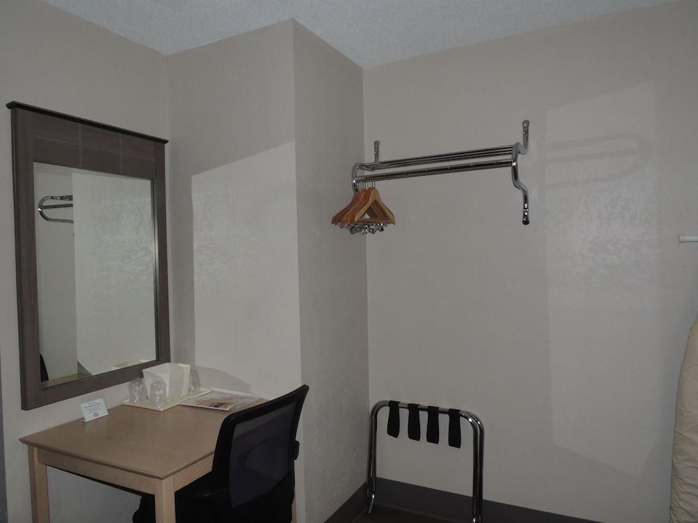 Econo Lodge Dewitt I-90 Extérieur photo