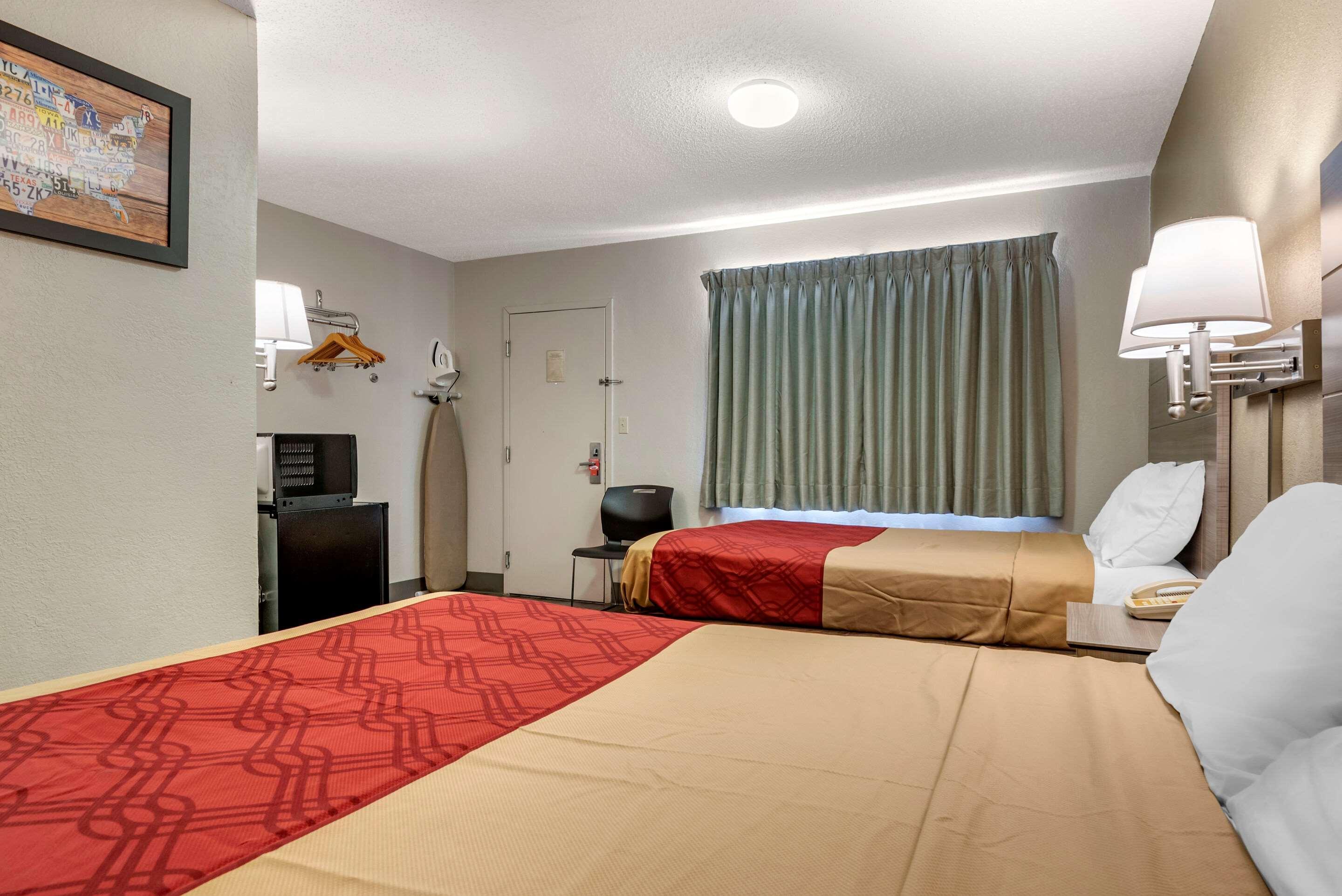 Econo Lodge Dewitt I-90 Extérieur photo