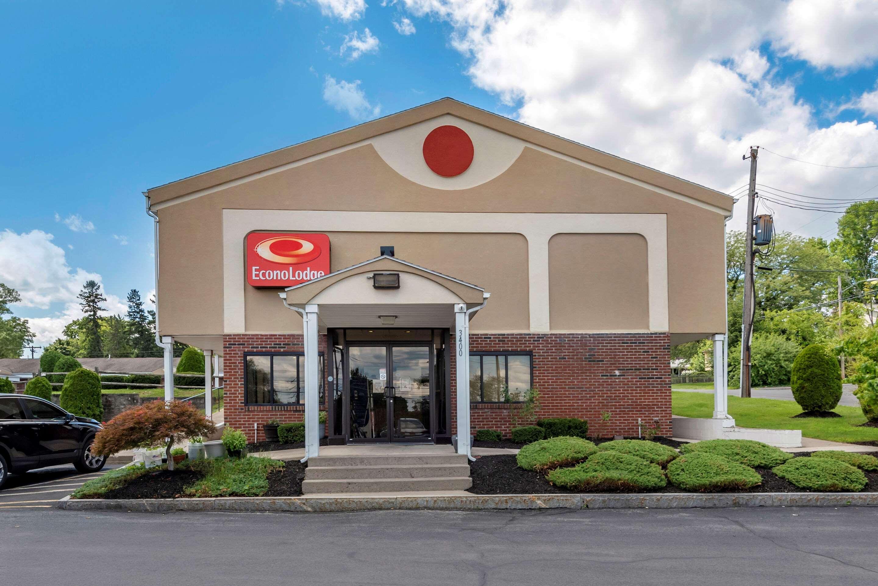 Econo Lodge Dewitt I-90 Extérieur photo